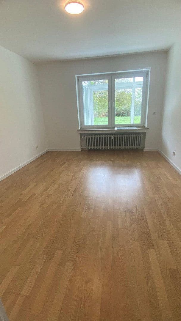 Pronájem bytu 2+1 78 m², Düsseldorf, Severní Porýní-Vestfálsko Pronájem bytu 2+1 78 m², Düsseldorf, Severní Porýní-Vestfálsko