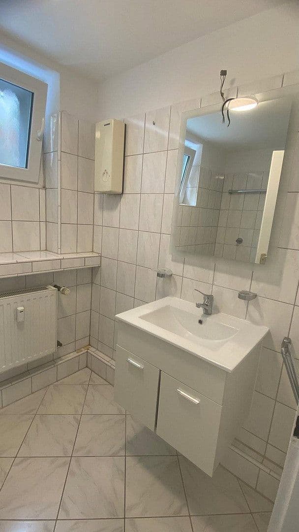 Pronájem bytu 2+1 78 m², Düsseldorf, Severní Porýní-Vestfálsko Pronájem bytu 2+1 78 m², Düsseldorf, Severní Porýní-Vestfálsko