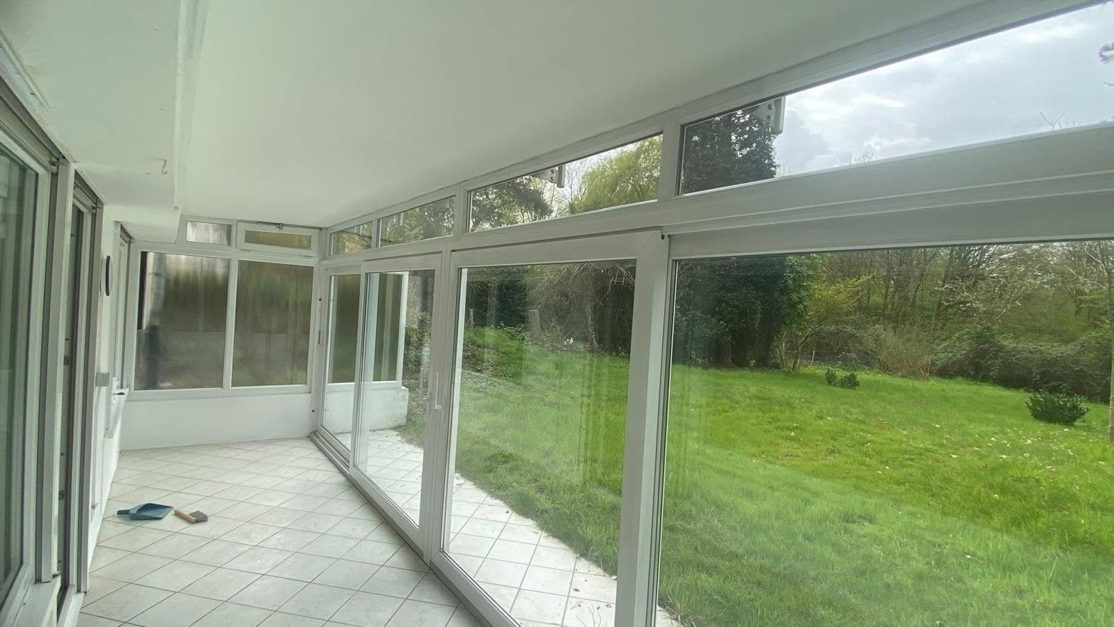 Pronájem bytu 2+1 78 m², Düsseldorf, Severní Porýní-Vestfálsko Pronájem bytu 2+1 78 m², Düsseldorf, Severní Porýní-Vestfálsko