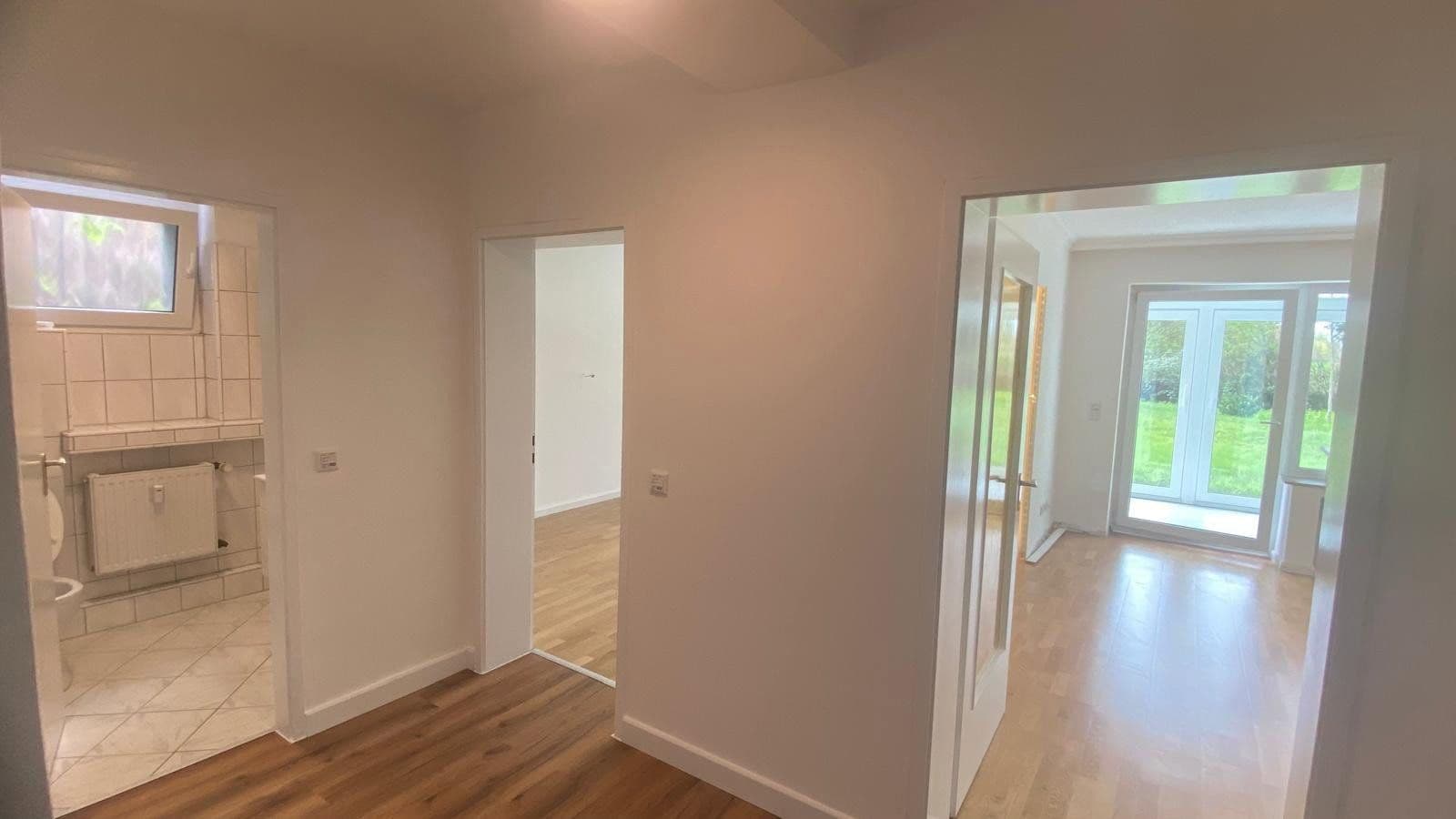 Pronájem bytu 2+1 78 m², Düsseldorf, Severní Porýní-Vestfálsko Pronájem bytu 2+1 78 m², Düsseldorf, Severní Porýní-Vestfálsko