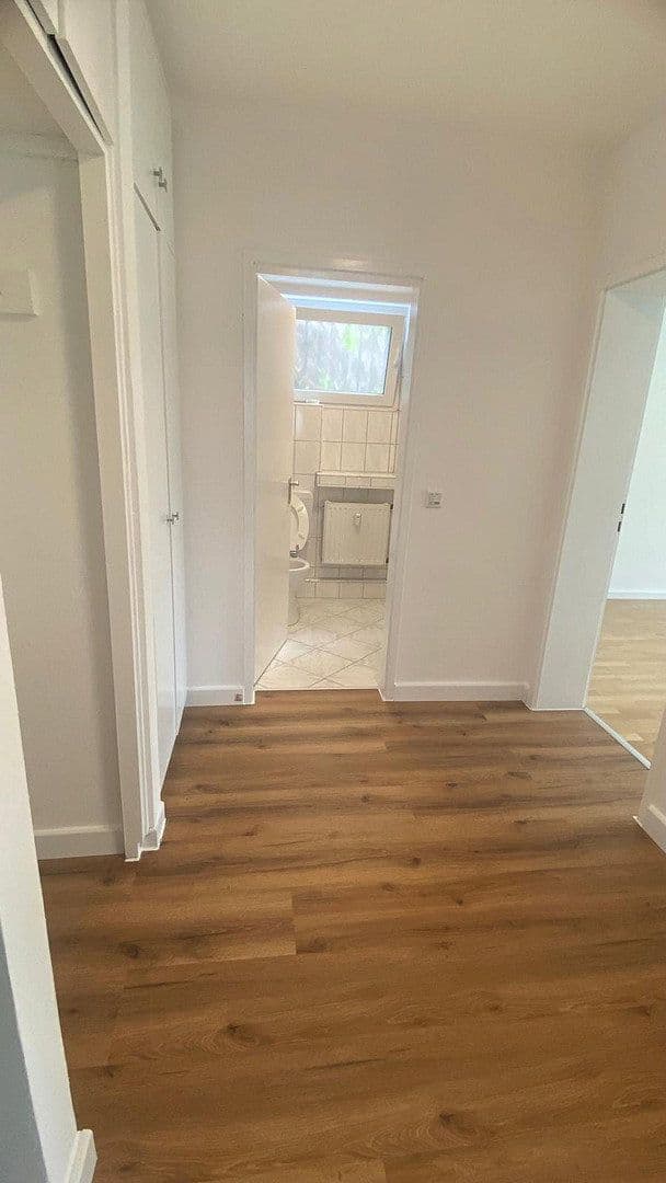 Pronájem bytu 2+1 78 m², Düsseldorf, Severní Porýní-Vestfálsko Pronájem bytu 2+1 78 m², Düsseldorf, Severní Porýní-Vestfálsko