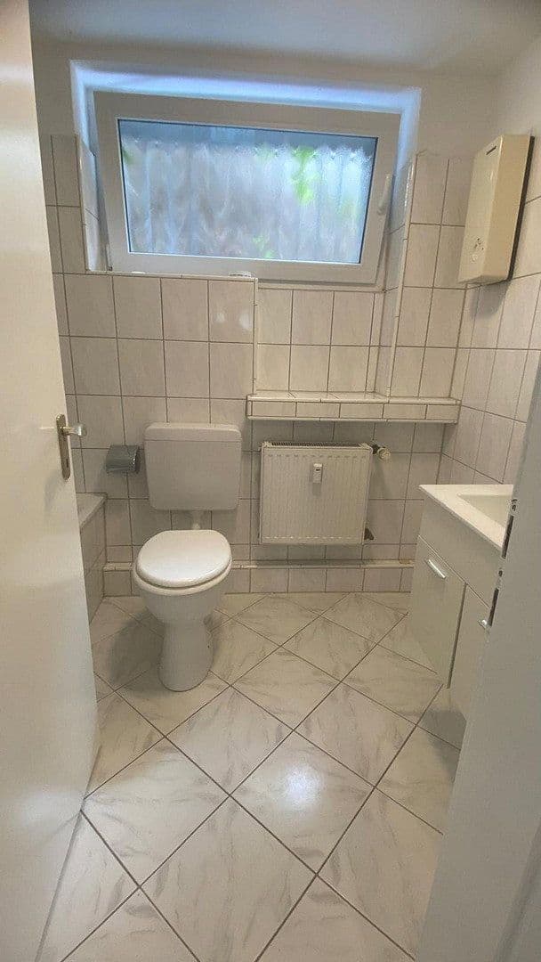 Pronájem bytu 2+1 78 m², Düsseldorf, Severní Porýní-Vestfálsko Pronájem bytu 2+1 78 m², Düsseldorf, Severní Porýní-Vestfálsko