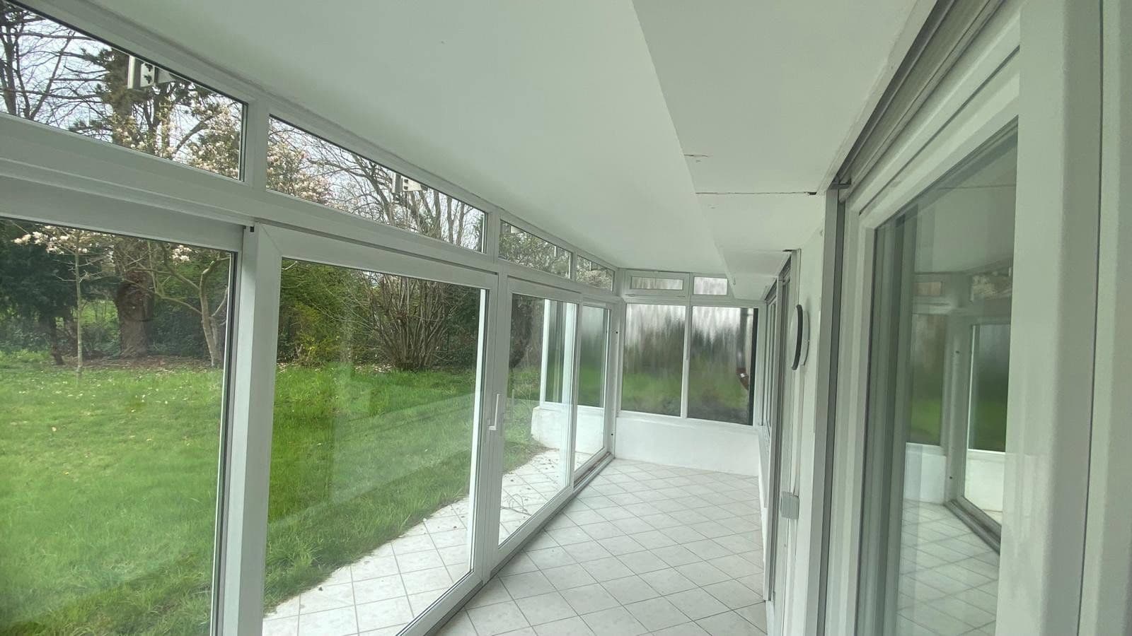 Pronájem bytu 2+1 78 m², Düsseldorf, Severní Porýní-Vestfálsko Pronájem bytu 2+1 78 m², Düsseldorf, Severní Porýní-Vestfálsko