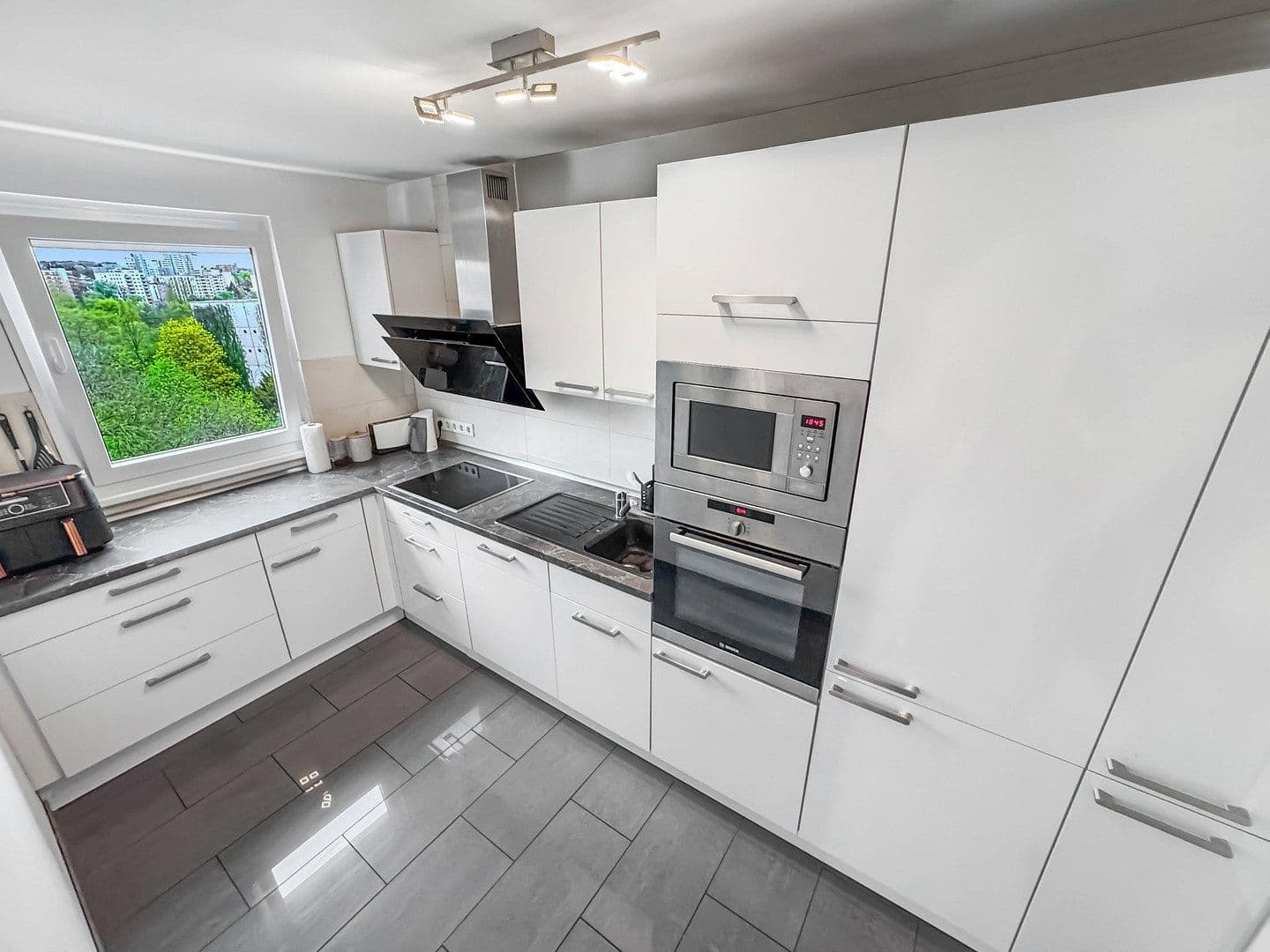 Prodej bytu 3+1 91 m², Berliner Straße, 286, Offenbach am Main, Hessen Prodej bytu 3+1 91 m², Berliner Straße, 286, Offenbach am Main, Hessen