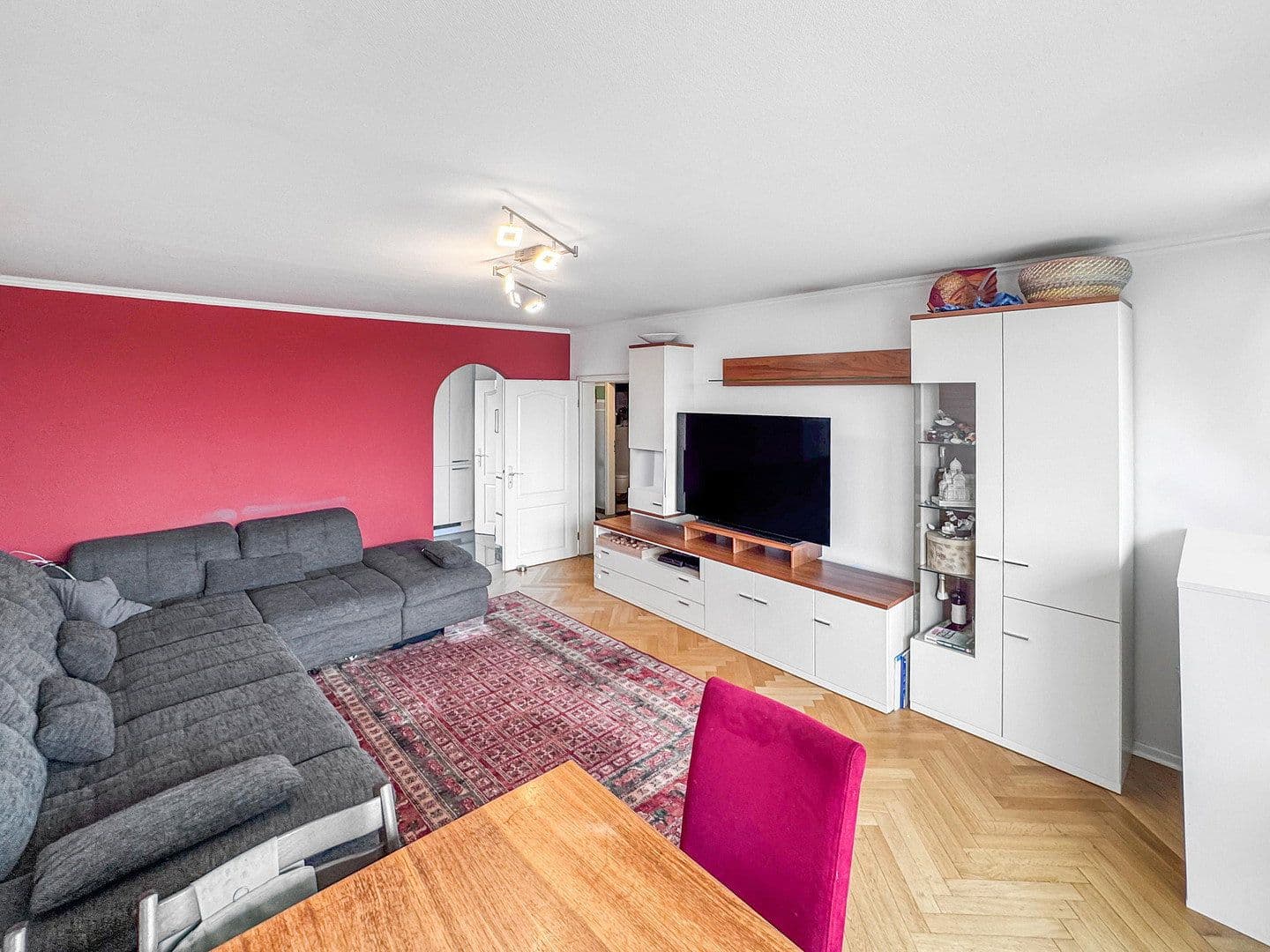 Prodej bytu 3+1 91 m², Berliner Straße, 286, Offenbach am Main, Hessen Prodej bytu 3+1 91 m², Berliner Straße, 286, Offenbach am Main, Hessen
