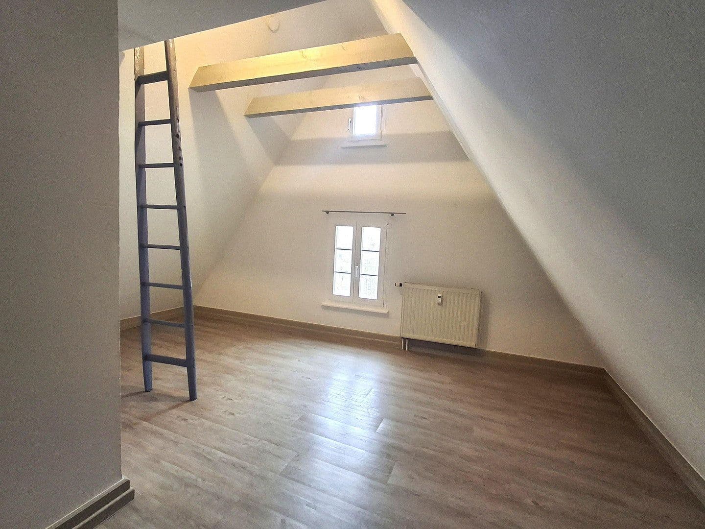 Pronájem bytu 2+1 41 m², Horb am Neckar, Bádensko-Württembersko Pronájem bytu 2+1 41 m², Horb am Neckar, Bádensko-Württembersko