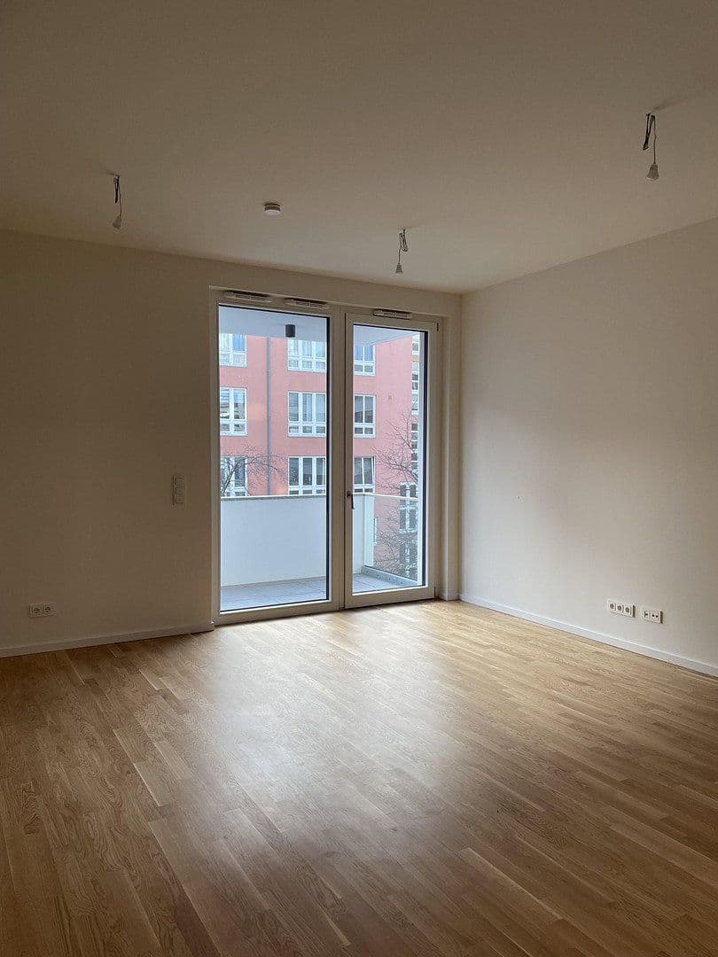 Pronájem bytu 2+1 62 m², Heisenbergstr. 3, Berlin, Berlín Pronájem bytu 2+1 62 m², Heisenbergstr. 3, Berlin, Berlín