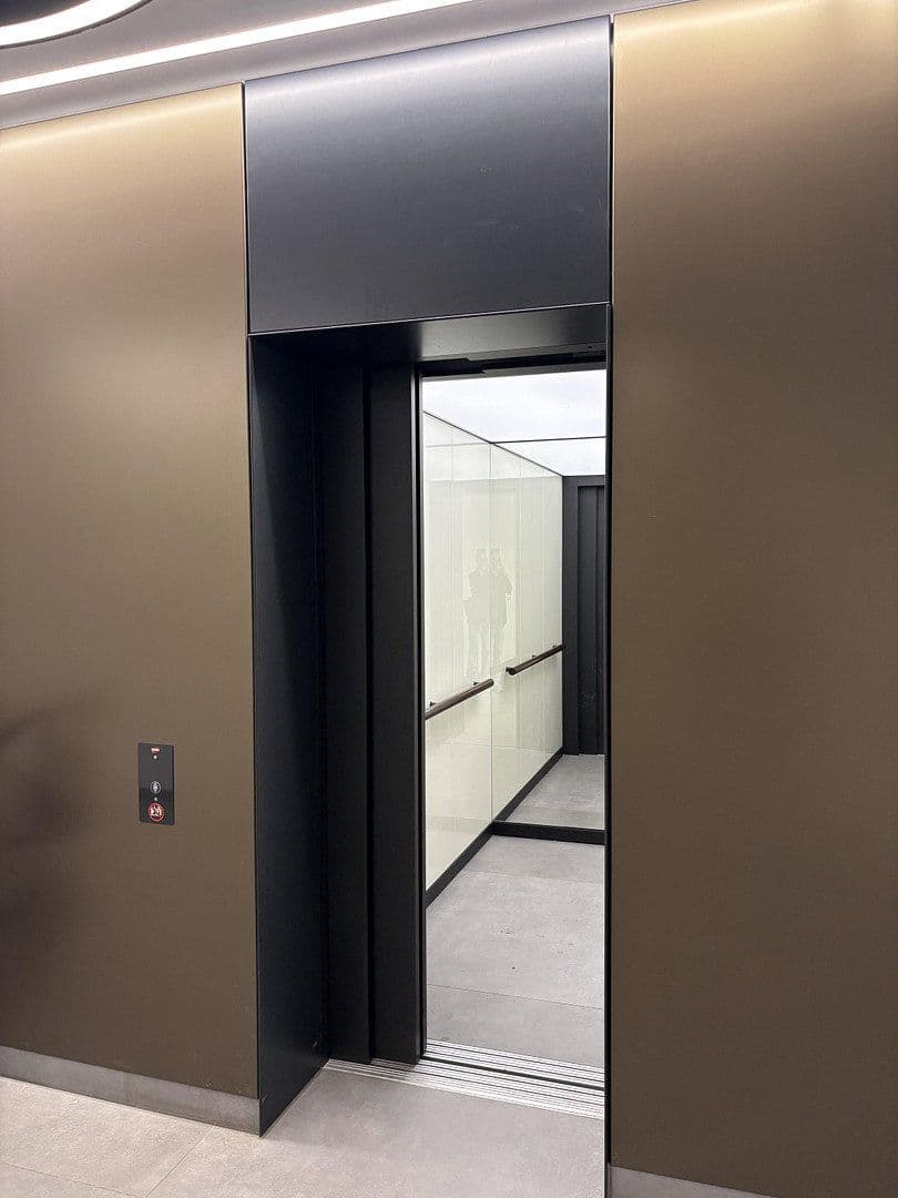 Pronájem bytu 2+1 62 m², Heisenbergstr. 3, Berlin, Berlín Pronájem bytu 2+1 62 m², Heisenbergstr. 3, Berlin, Berlín