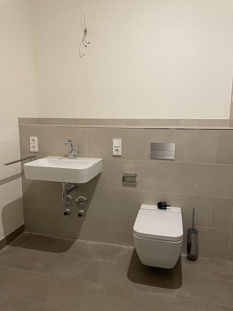 Pronájem bytu 2+1 62 m², Heisenbergstr. 3, Berlin, Berlín Pronájem bytu 2+1 62 m², Heisenbergstr. 3, Berlin, Berlín