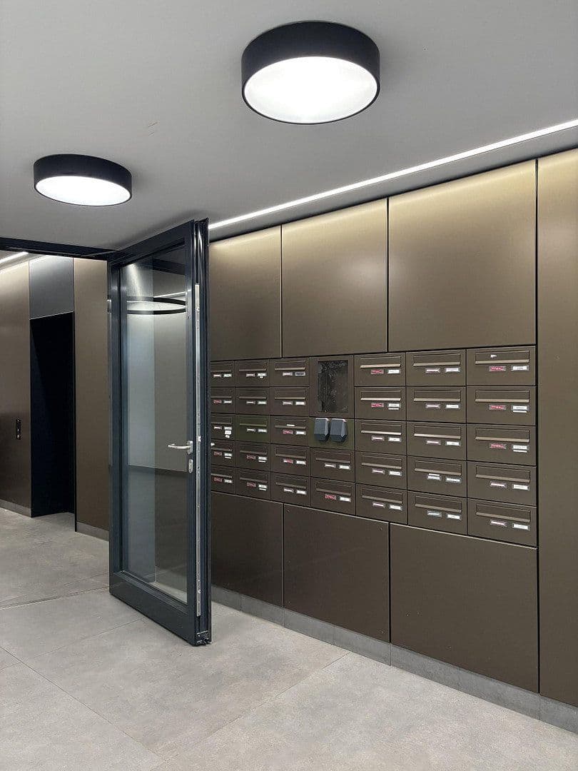 Pronájem bytu 2+1 62 m², Heisenbergstr. 3, Berlin, Berlín Pronájem bytu 2+1 62 m², Heisenbergstr. 3, Berlin, Berlín