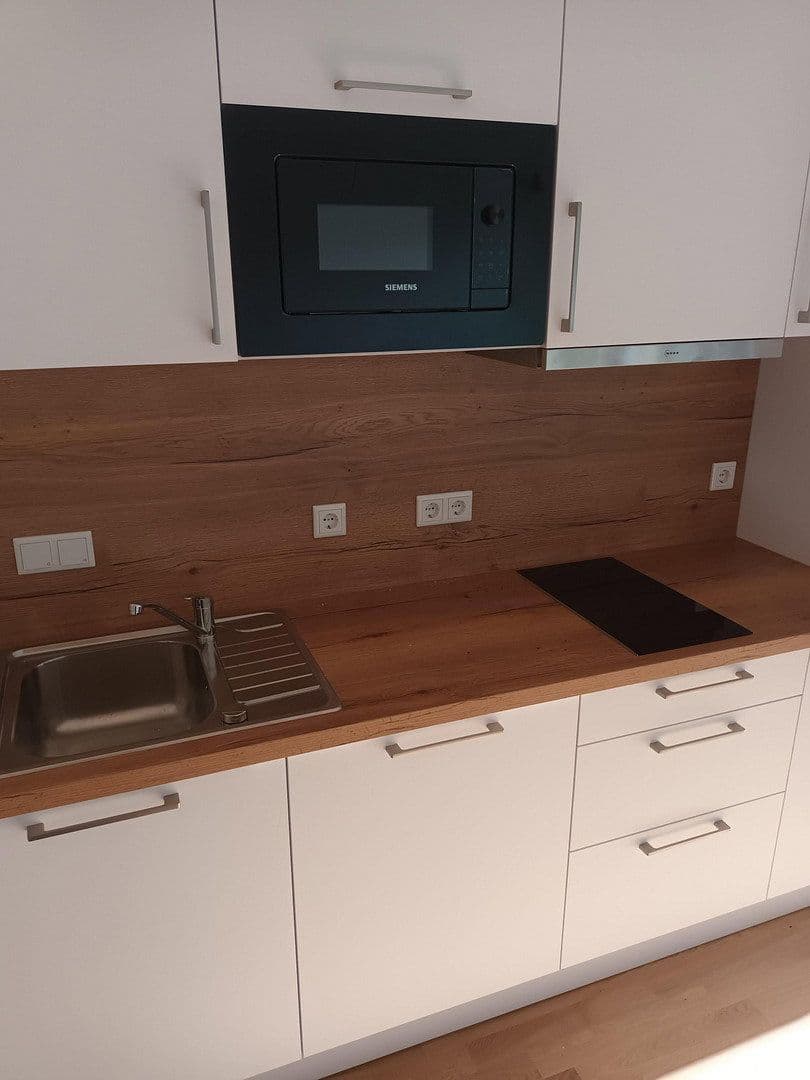 Pronájem bytu 1+1 41 m², Ludwig-Feuerbach-Straße 4, Nürnberg, Bavorsko Pronájem bytu 1+1 41 m², Ludwig-Feuerbach-Straße 4, Nürnberg, Bavorsko