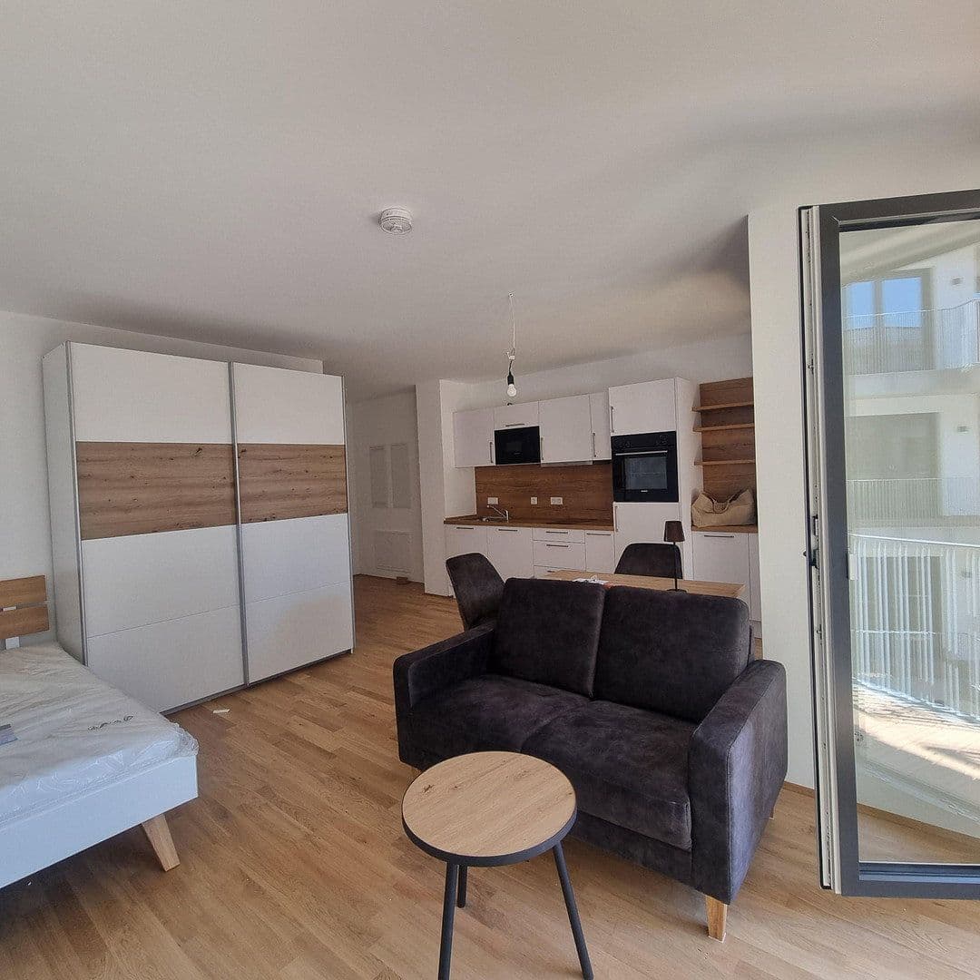 Pronájem bytu 1+1 41 m², Ludwig-Feuerbach-Straße 4, Nürnberg, Bavorsko Pronájem bytu 1+1 41 m², Ludwig-Feuerbach-Straße 4, Nürnberg, Bavorsko