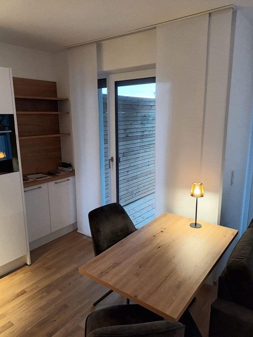 Pronájem bytu 1+1 41 m², Ludwig-Feuerbach-Straße 4, Nürnberg, Bavorsko Pronájem bytu 1+1 41 m², Ludwig-Feuerbach-Straße 4, Nürnberg, Bavorsko