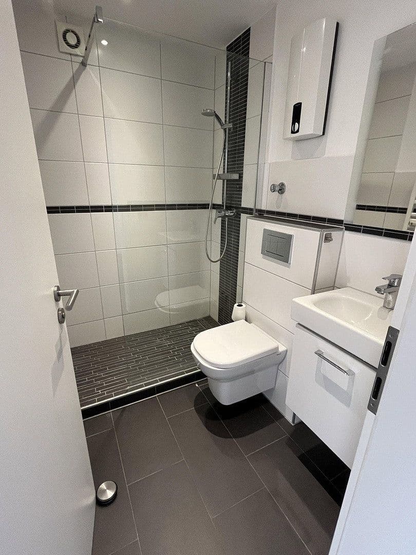 Prodej bytu 3+1 69 m², Kleine Witschgasse 16, Köln, Severní Porýní-Vestfálsko Prodej bytu 3+1 69 m², Kleine Witschgasse 16, Köln, Severní Porýní-Vestfálsko