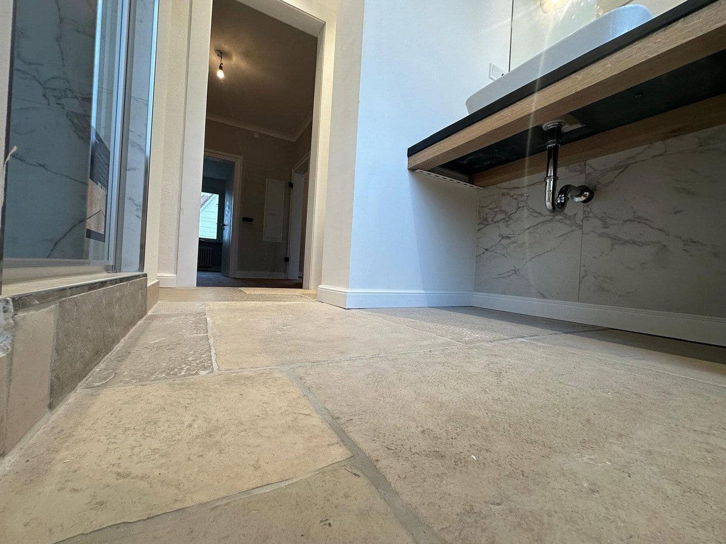 Pronájem bytu 4+1 123 m², Lessingstraße 6, Hermsdorf, Durynsko Pronájem bytu 4+1 123 m², Lessingstraße 6, Hermsdorf, Durynsko