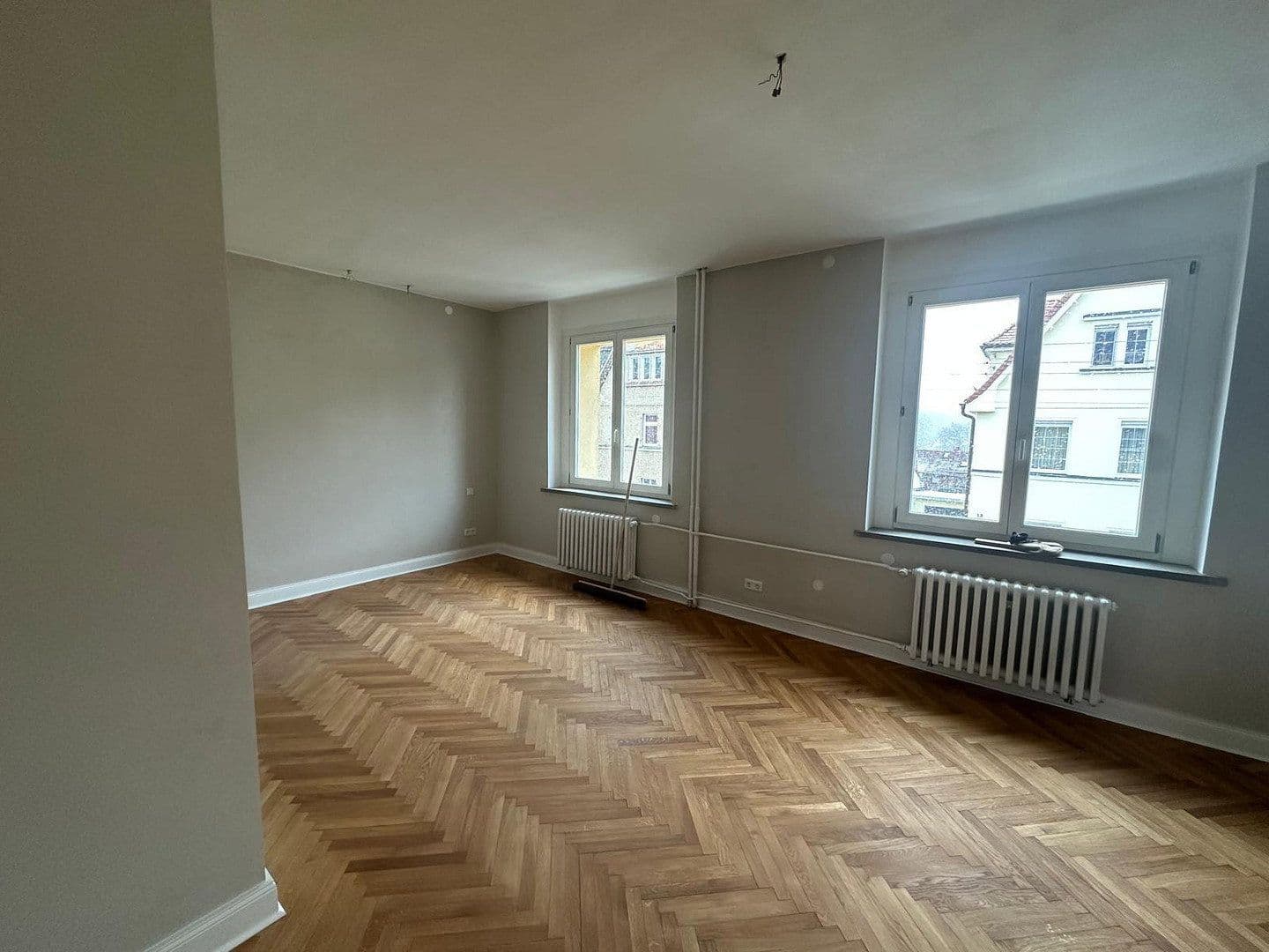 Pronájem bytu 4+1 123 m², Lessingstraße 6, Hermsdorf, Durynsko Pronájem bytu 4+1 123 m², Lessingstraße 6, Hermsdorf, Durynsko