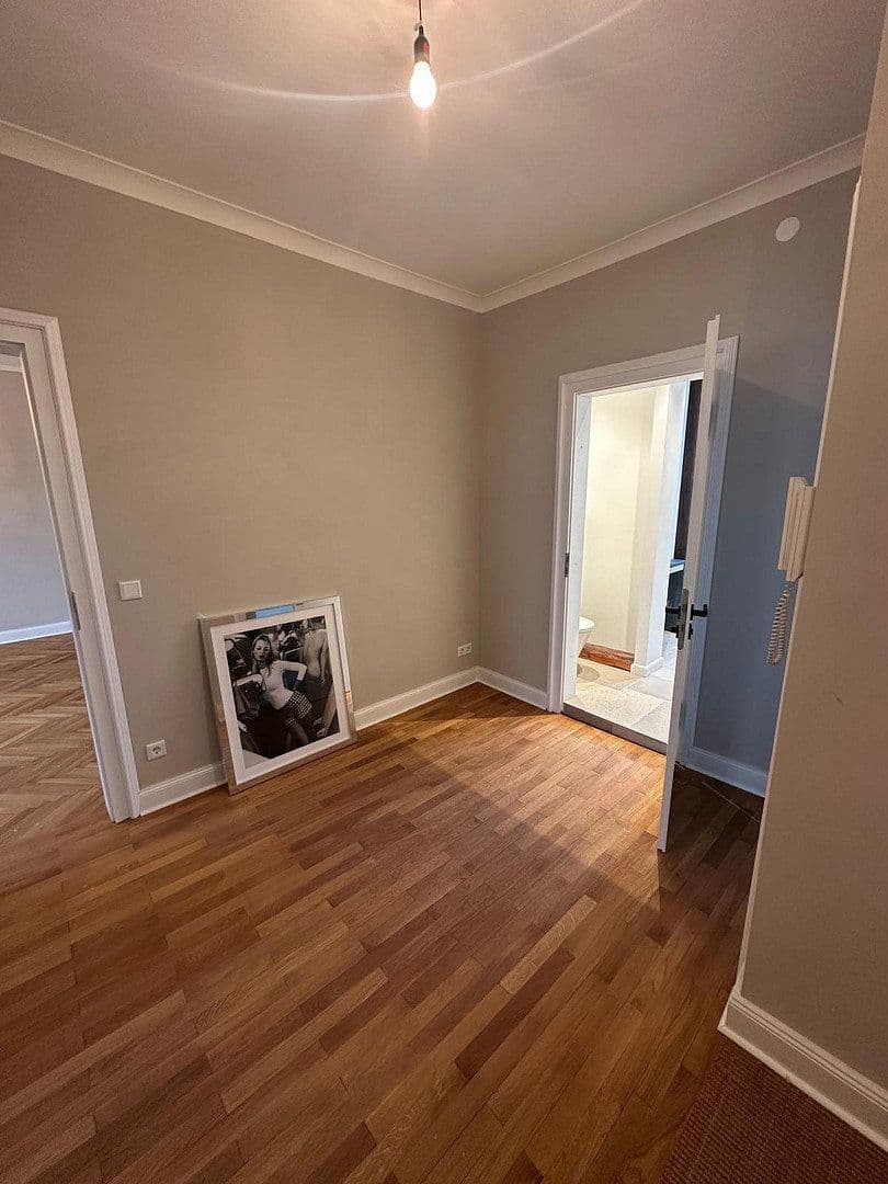 Pronájem bytu 4+1 123 m², Lessingstraße 6, Hermsdorf, Durynsko Pronájem bytu 4+1 123 m², Lessingstraße 6, Hermsdorf, Durynsko