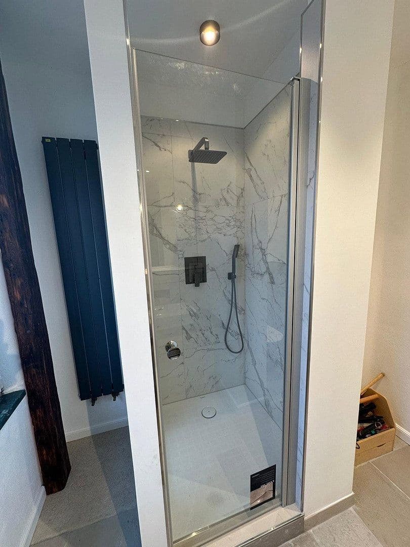 Pronájem bytu 4+1 123 m², Lessingstraße 6, Hermsdorf, Durynsko Pronájem bytu 4+1 123 m², Lessingstraße 6, Hermsdorf, Durynsko