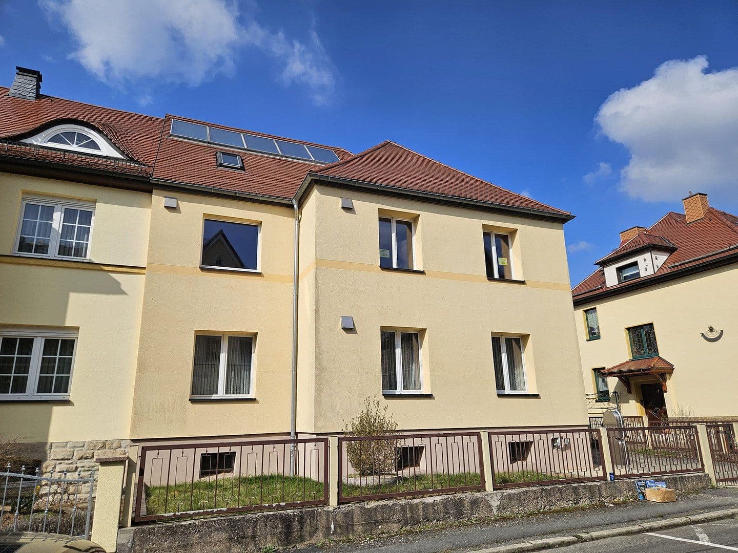 Pronájem bytu 4+1 123 m², Lessingstraße 6, Hermsdorf, Durynsko Pronájem bytu 4+1 123 m², Lessingstraße 6, Hermsdorf, Durynsko