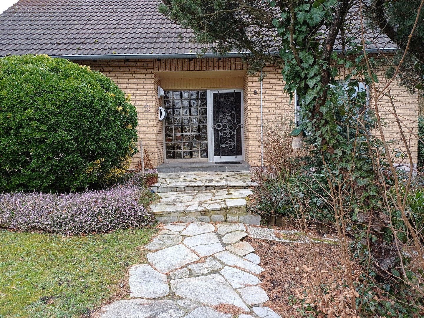 Pronájem domu 145 m², pozemek 581 m², Ratingen, Severní Porýní-Vestfálsko Pronájem domu 145 m², pozemek 581 m², Ratingen, Severní Porýní-Vestfálsko