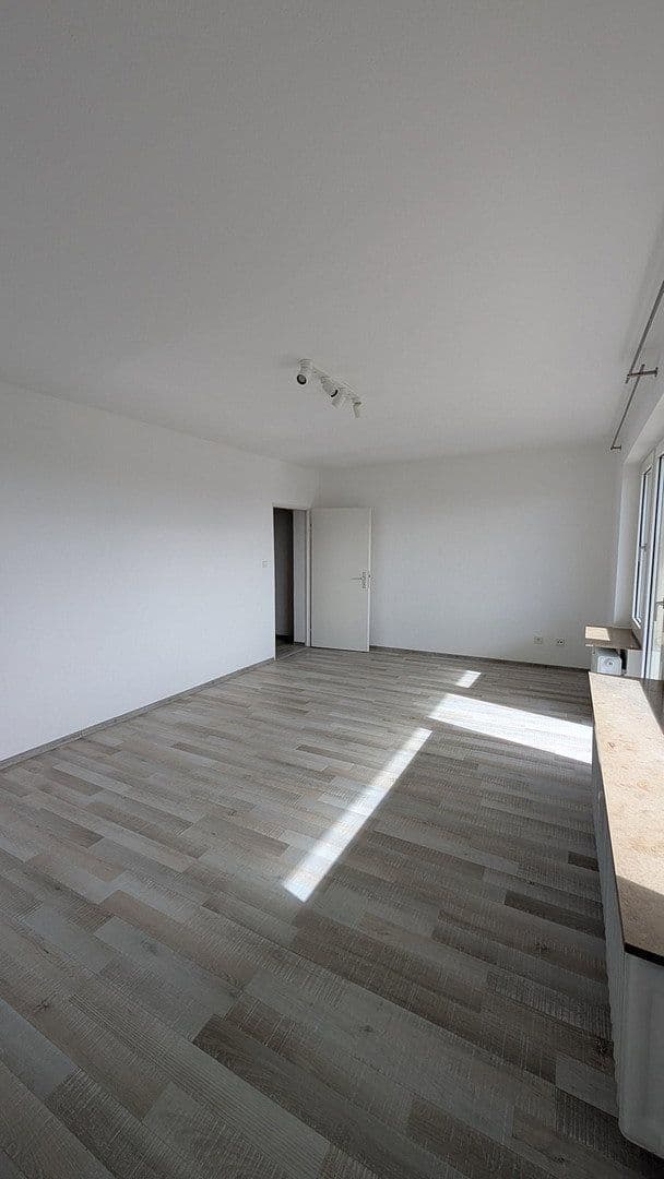 Pronájem bytu 2+1 58 m², Erlangen, Bavorsko Pronájem bytu 2+1 58 m², Erlangen, Bavorsko