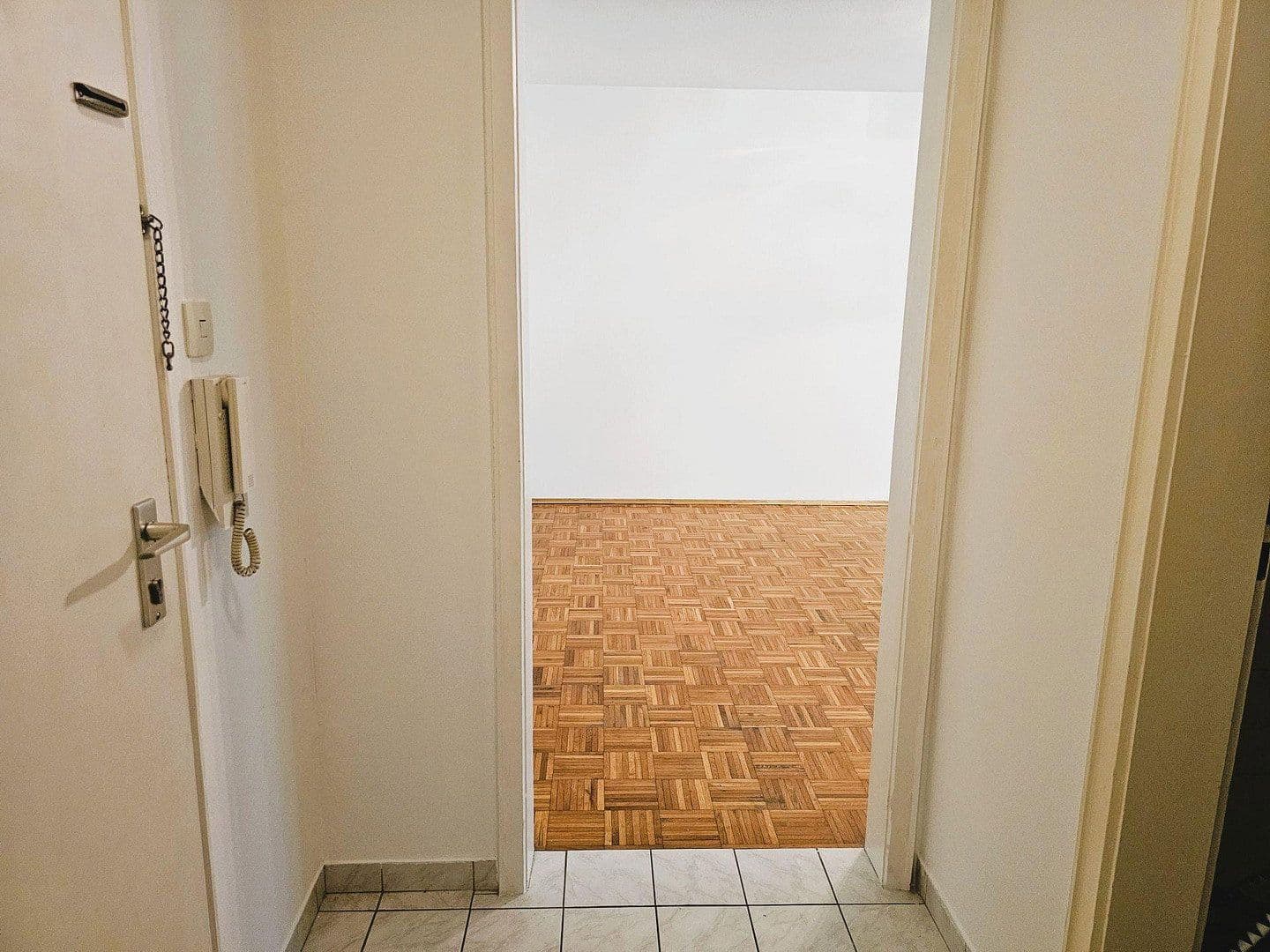 Prodej bytu 1+1 34 m², Königswieser Str. 1,, München-Fürstenried, Bavorsko Prodej bytu 1+1 34 m², Königswieser Str. 1,, München-Fürstenried, Bavorsko