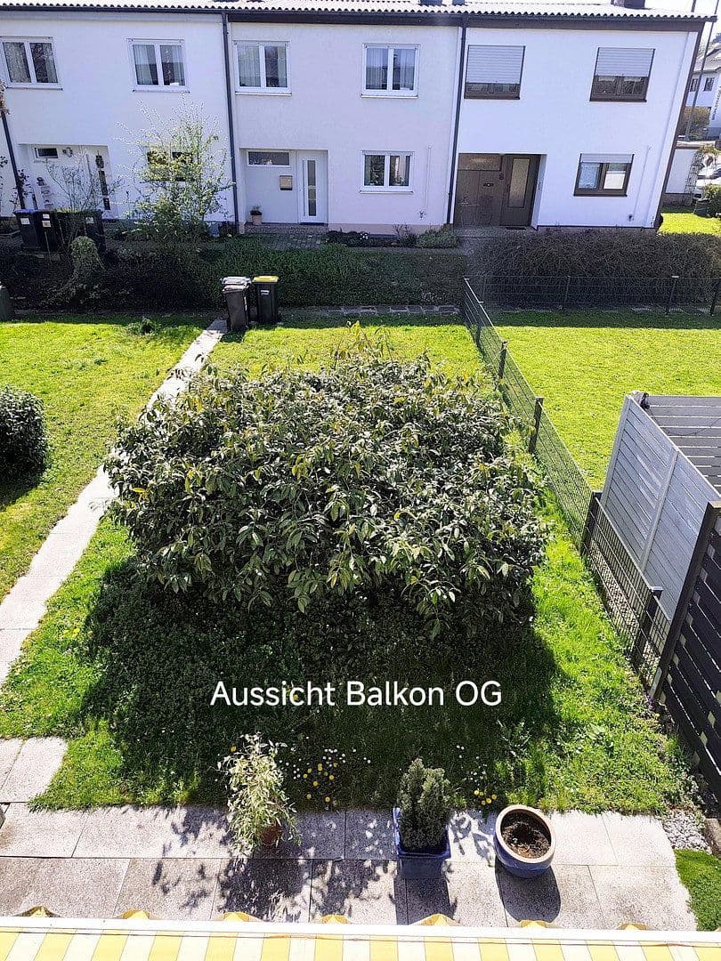 Prodej domu 130 m², pozemek 226 m², Reutlingen, Bádensko-Württembersko Prodej domu 130 m², pozemek 226 m², Reutlingen, Bádensko-Württembersko