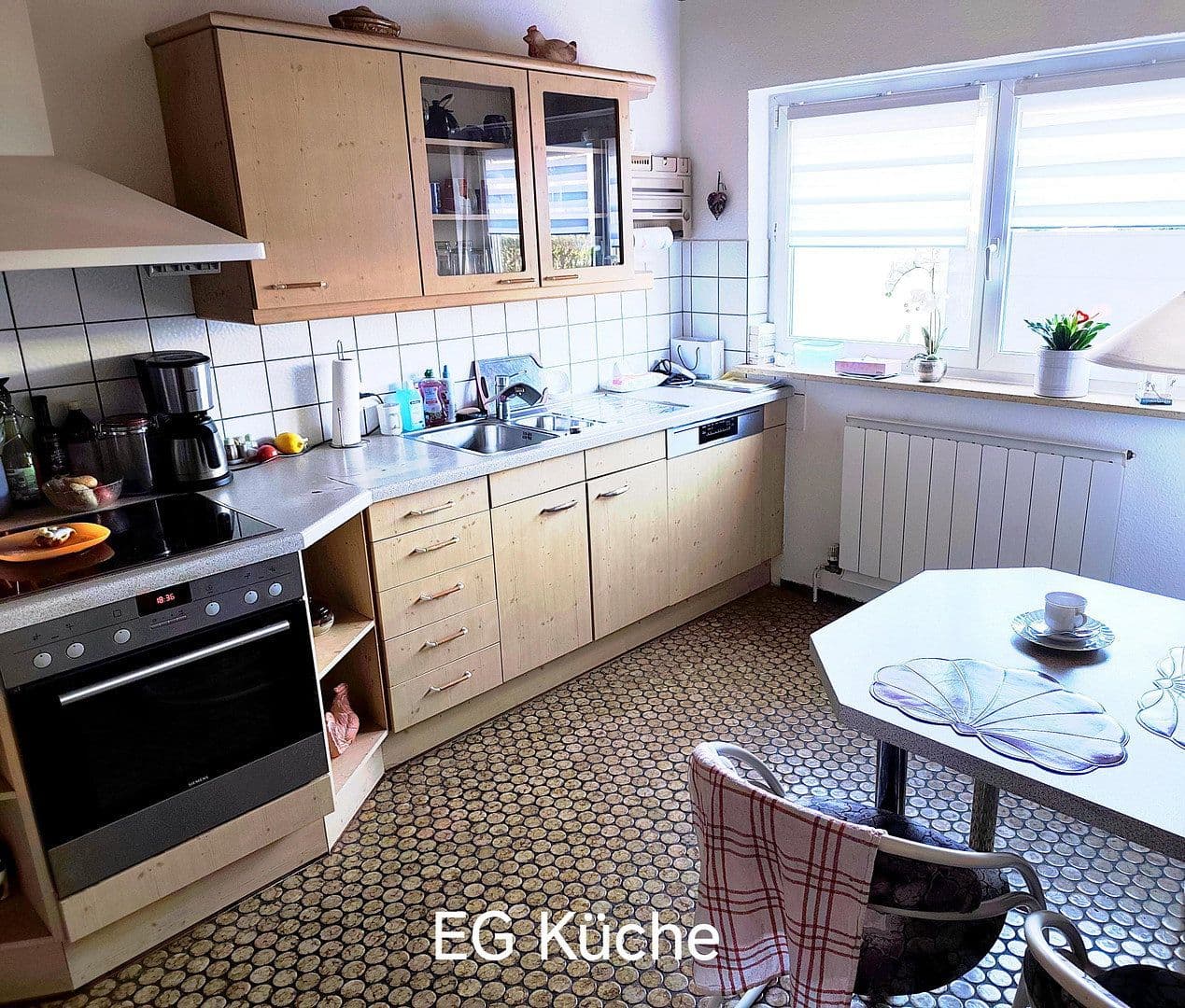 Prodej domu 130 m², pozemek 226 m², Reutlingen, Bádensko-Württembersko Prodej domu 130 m², pozemek 226 m², Reutlingen, Bádensko-Württembersko