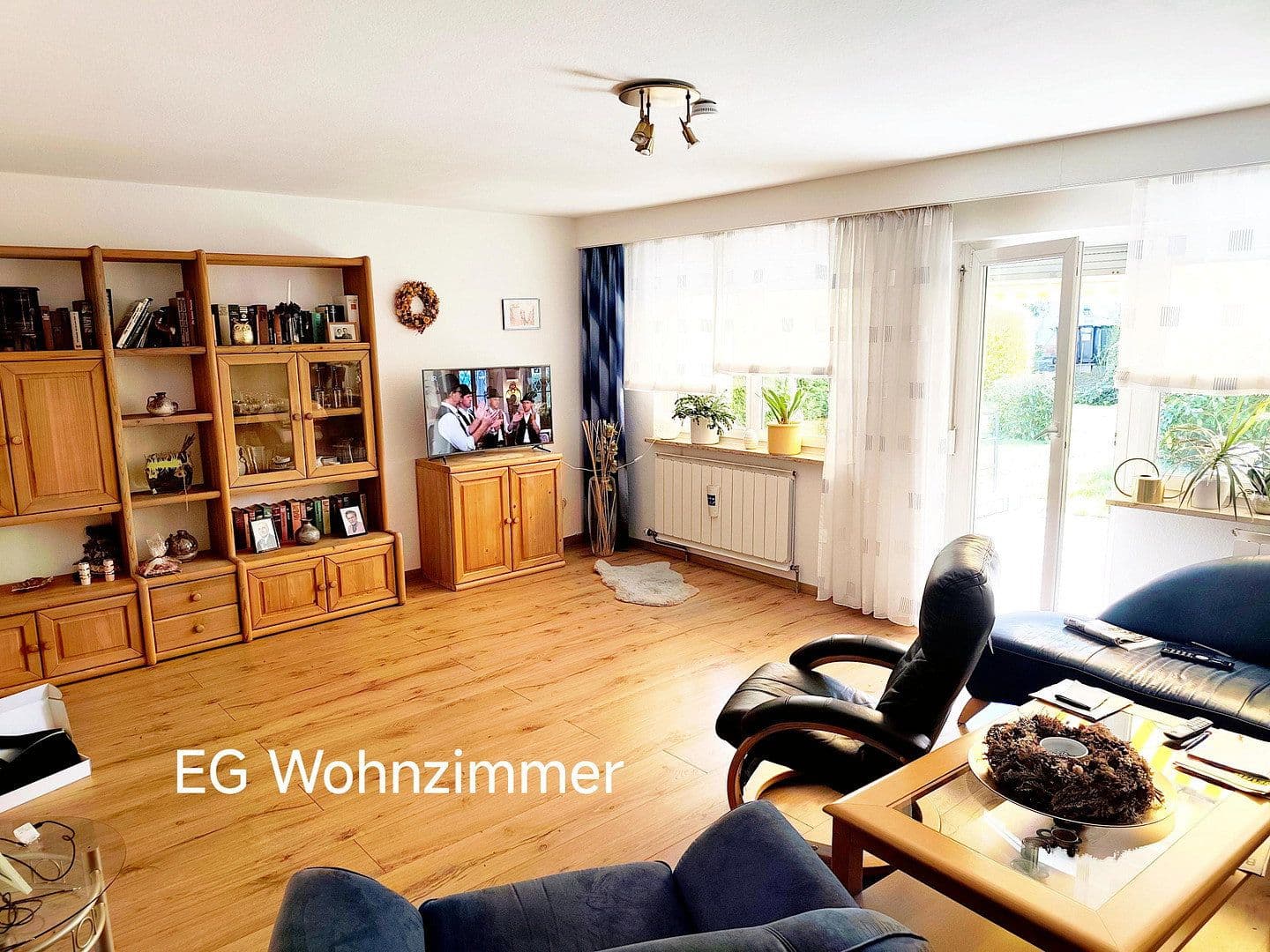 Prodej domu 130 m², pozemek 226 m², Reutlingen, Bádensko-Württembersko Prodej domu 130 m², pozemek 226 m², Reutlingen, Bádensko-Württembersko
