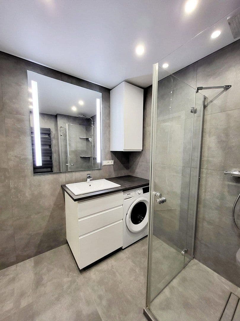 Pronájem bytu 4+1 92 m², Mulheim an der Ruhr, Severní Porýní-Vestfálsko Pronájem bytu 4+1 92 m², Mulheim an der Ruhr, Severní Porýní-Vestfálsko