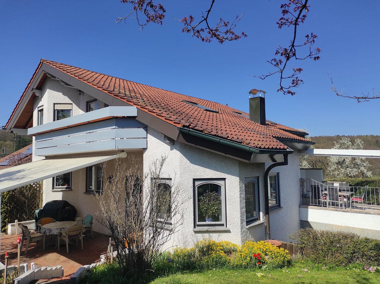 Prodej domu 330 m², pozemek 939 m², Kirchheim unter Teck, Bádensko-Württembersko Prodej domu 330 m², pozemek 939 m², Kirchheim unter Teck, Bádensko-Württembersko