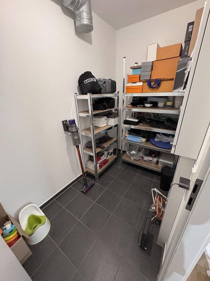 Pronájem bytu 2+1 78 m², Wolframstraße 39, Stuttgart, Bádensko-Württembersko Pronájem bytu 2+1 78 m², Wolframstraße 39, Stuttgart, Bádensko-Württembersko