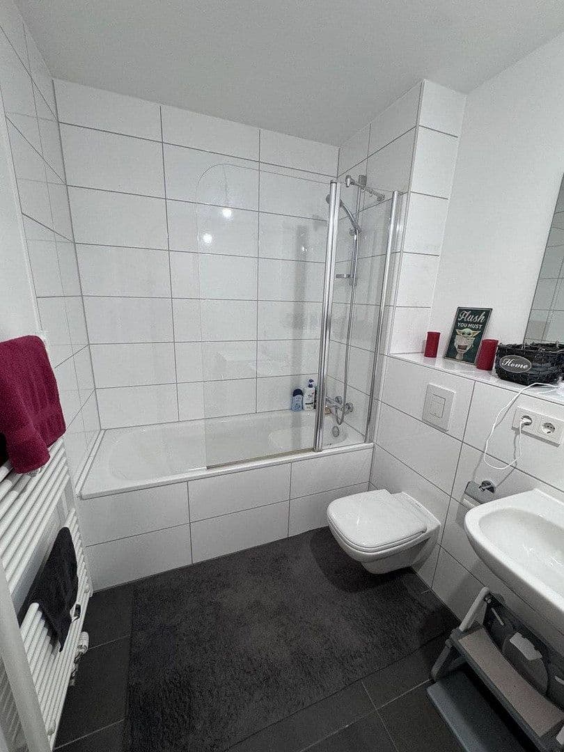 Pronájem bytu 2+1 78 m², Wolframstraße 39, Stuttgart, Bádensko-Württembersko Pronájem bytu 2+1 78 m², Wolframstraße 39, Stuttgart, Bádensko-Württembersko