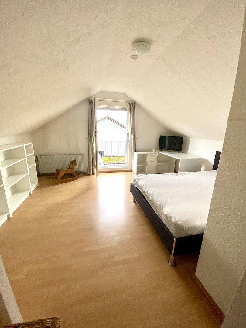 Prodej domu 205 m², pozemek 560 m², Haselweg 3, Jestetten, Bádensko-Württembersko Prodej domu 205 m², pozemek 560 m², Haselweg 3, Jestetten, Bádensko-Württembersko