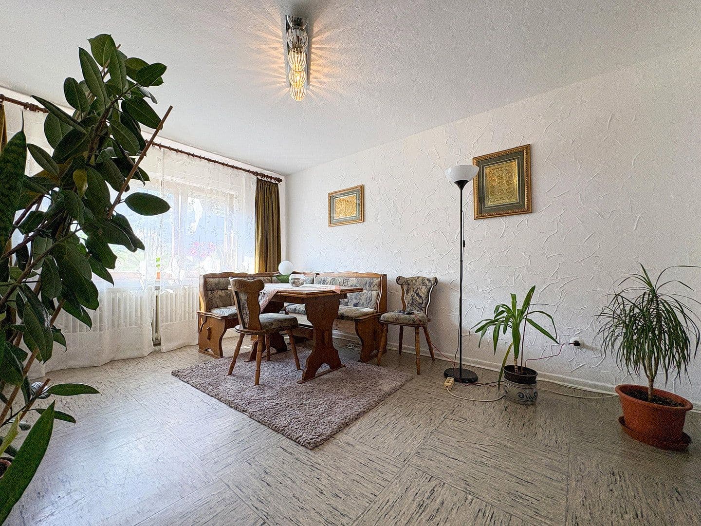 Prodej domu 166 m², pozemek 1.043 m², Hamm (Sieg), Porýní-Falc Prodej domu 166 m², pozemek 1.043 m², Hamm (Sieg), Porýní-Falc