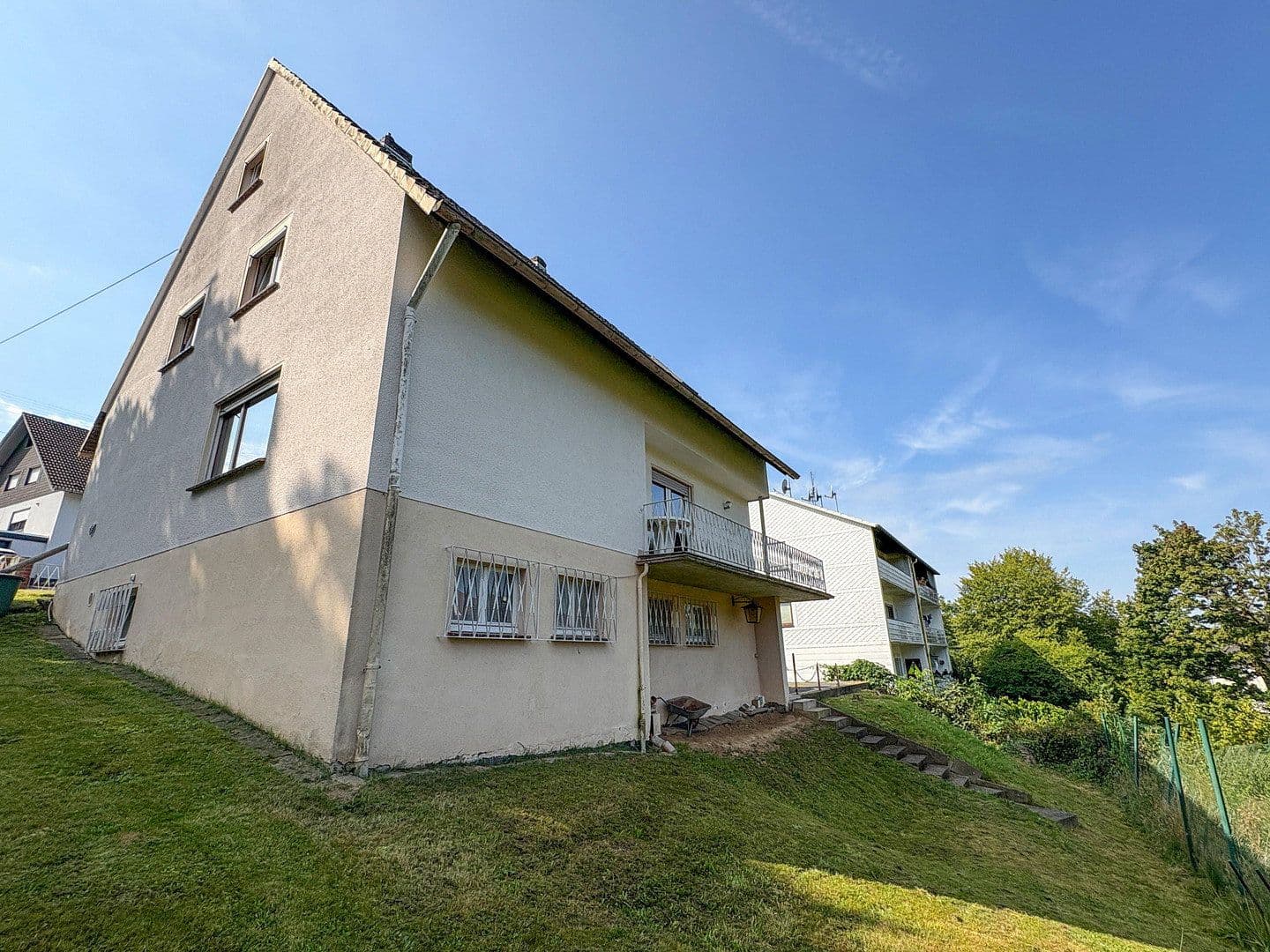 Prodej domu 166 m², pozemek 1.043 m², Hamm (Sieg), Porýní-Falc Prodej domu 166 m², pozemek 1.043 m², Hamm (Sieg), Porýní-Falc