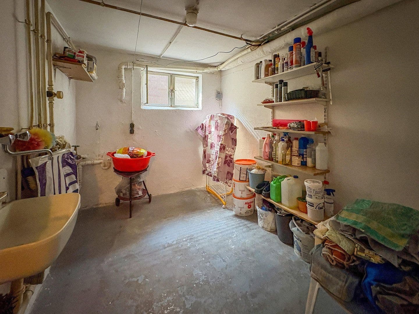 Prodej domu 166 m², pozemek 1.043 m², Hamm (Sieg), Porýní-Falc Prodej domu 166 m², pozemek 1.043 m², Hamm (Sieg), Porýní-Falc