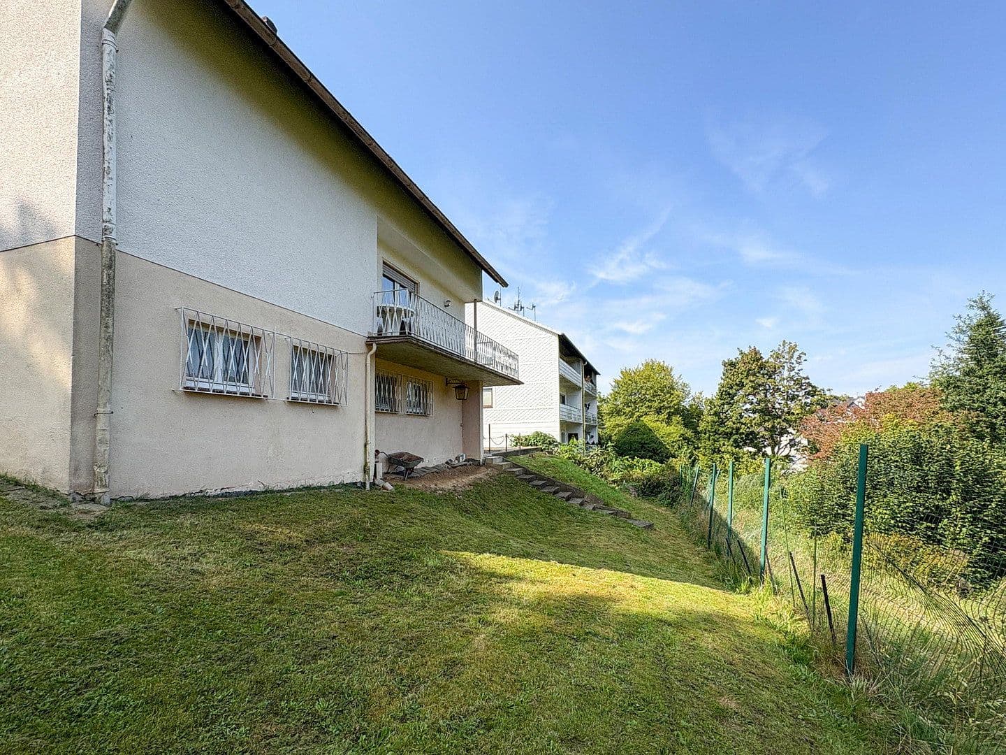 Prodej domu 166 m², pozemek 1.043 m², Hamm (Sieg), Porýní-Falc Prodej domu 166 m², pozemek 1.043 m², Hamm (Sieg), Porýní-Falc