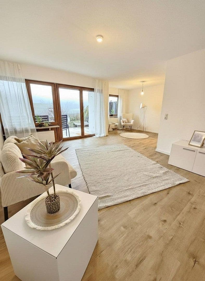 Prodej domu 153 m², pozemek 196 m², Seelbach, Bádensko-Württembersko Prodej domu 153 m², pozemek 196 m², Seelbach, Bádensko-Württembersko