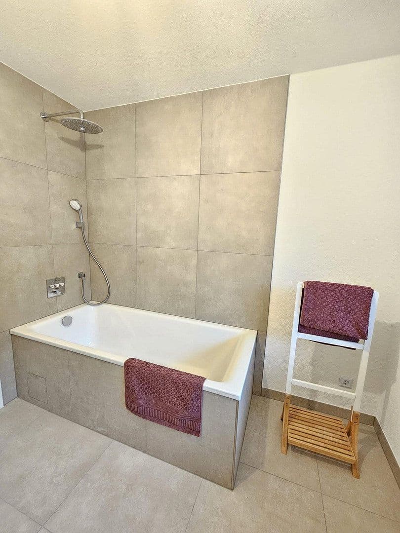 Prodej domu 153 m², pozemek 196 m², Seelbach, Bádensko-Württembersko Prodej domu 153 m², pozemek 196 m², Seelbach, Bádensko-Württembersko