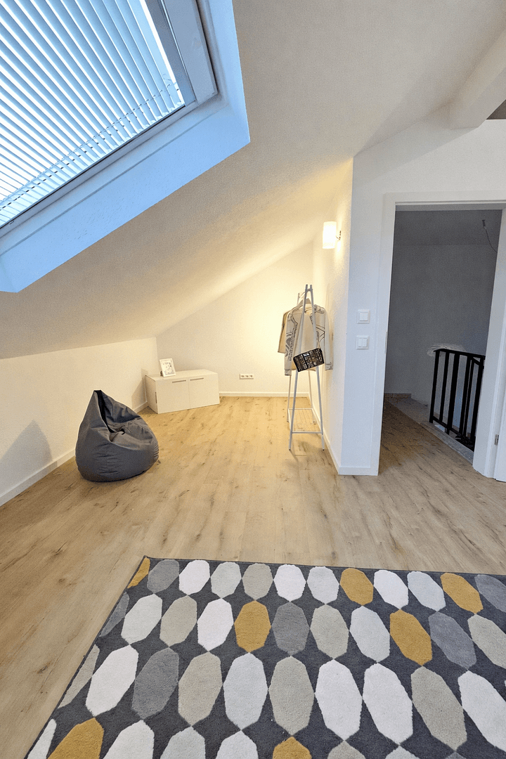 Prodej domu 153 m², pozemek 196 m², Seelbach, Bádensko-Württembersko Prodej domu 153 m², pozemek 196 m², Seelbach, Bádensko-Württembersko