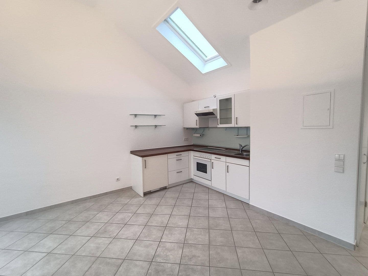 Pronájem bytu 2+1 51 m², Balinger Str. 12, Leonberg, Bádensko-Württembersko Pronájem bytu 2+1 51 m², Balinger Str. 12, Leonberg, Bádensko-Württembersko
