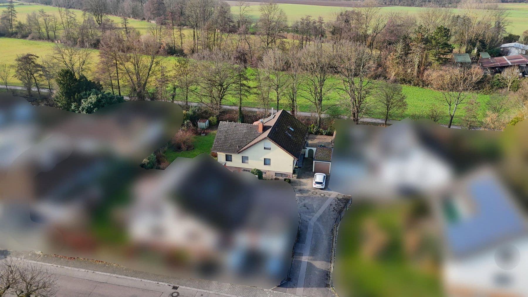 Prodej domu 160 m², pozemek 690 m², Bühl, Bádensko-Württembersko Prodej domu 160 m², pozemek 690 m², Bühl, Bádensko-Württembersko
