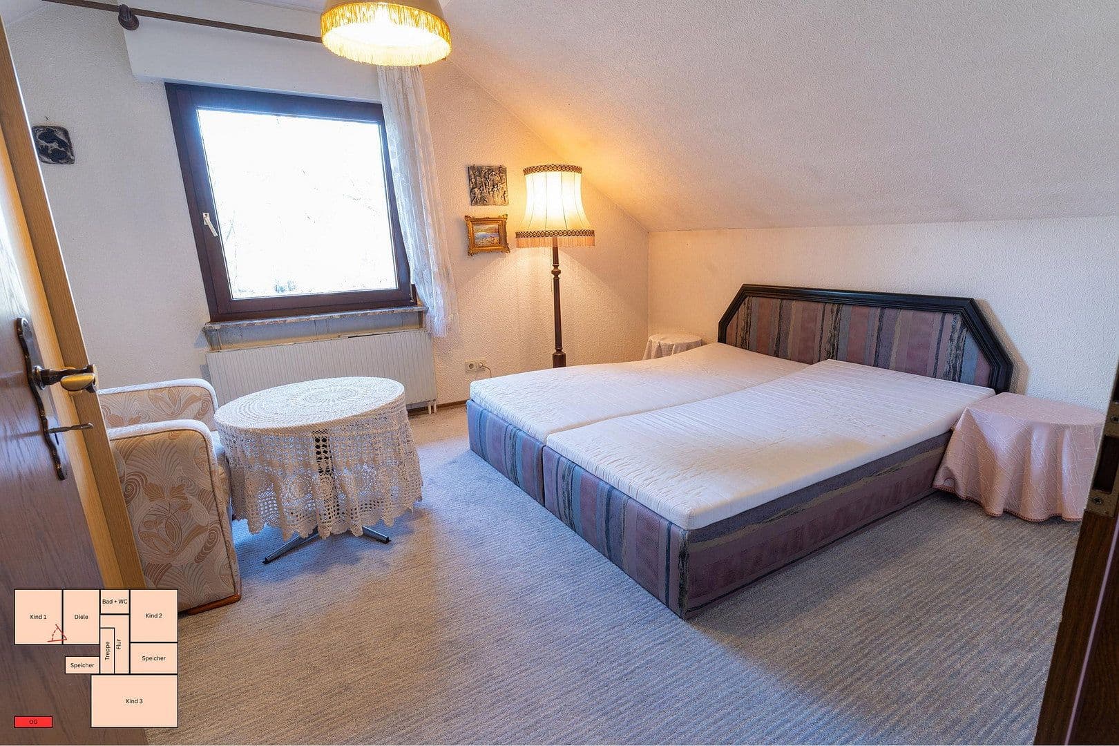 Prodej domu 160 m², pozemek 690 m², Bühl, Bádensko-Württembersko Prodej domu 160 m², pozemek 690 m², Bühl, Bádensko-Württembersko