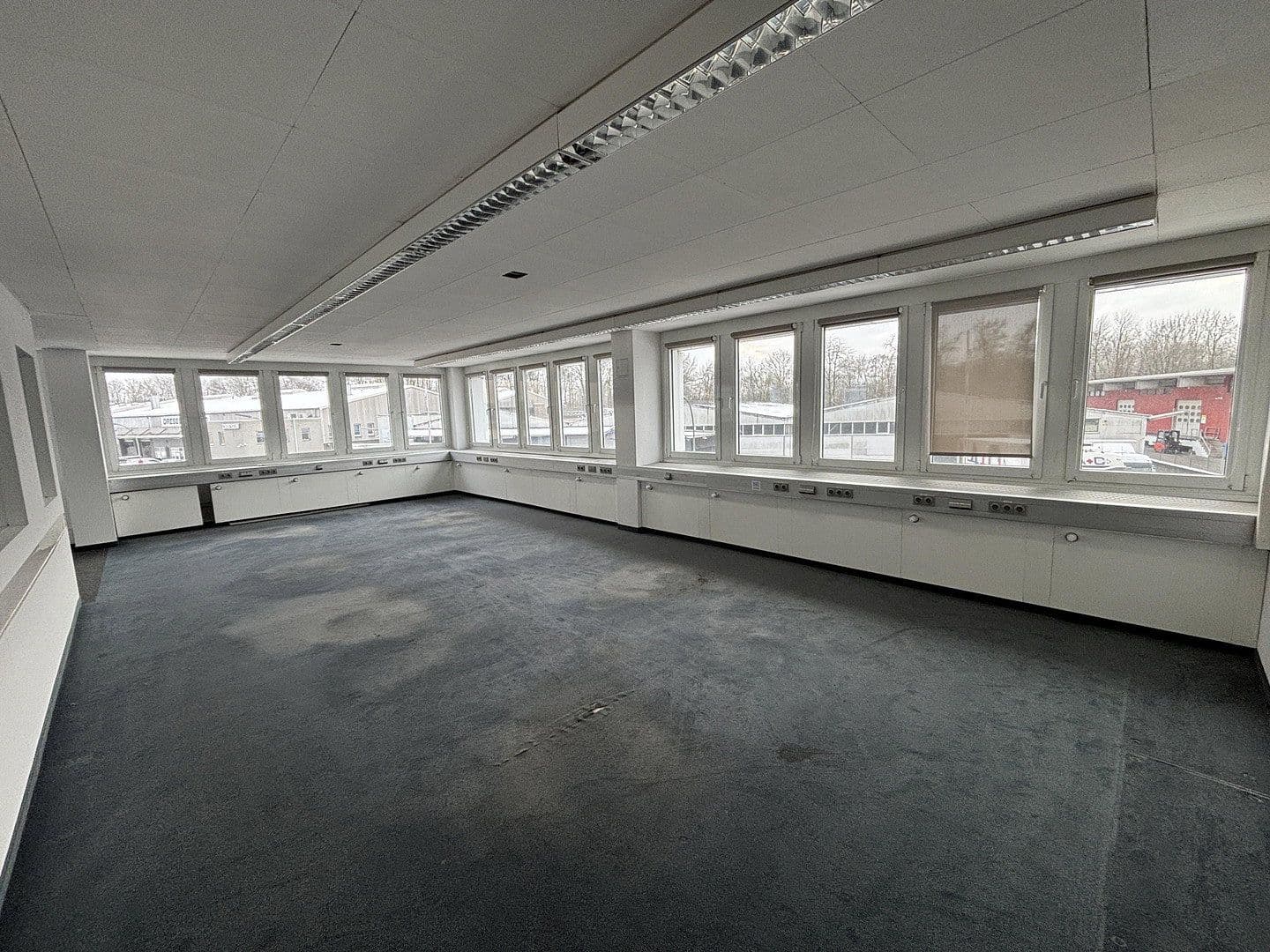 Pronájem kanceláře 646 m², Moselstr. 14, Neuss, Severní Porýní-Vestfálsko Pronájem kanceláře 646 m², Moselstr. 14, Neuss, Severní Porýní-Vestfálsko