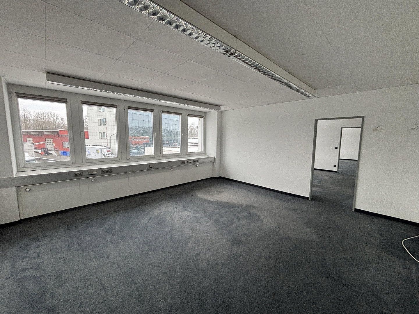 Pronájem kanceláře 646 m², Moselstr. 14, Neuss, Severní Porýní-Vestfálsko Pronájem kanceláře 646 m², Moselstr. 14, Neuss, Severní Porýní-Vestfálsko