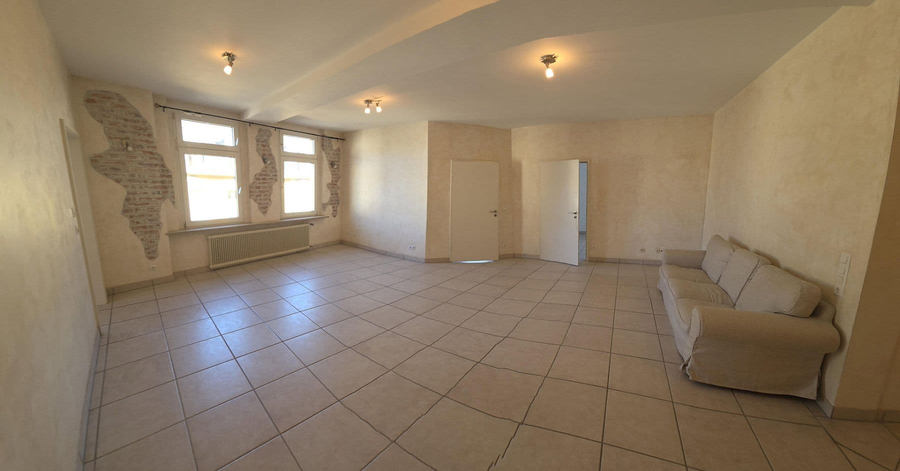 Pronájem bytu 3+1 94 m², Pestalozzistr. 1, Kulmbach, Bavorsko Pronájem bytu 3+1 94 m², Pestalozzistr. 1, Kulmbach, Bavorsko