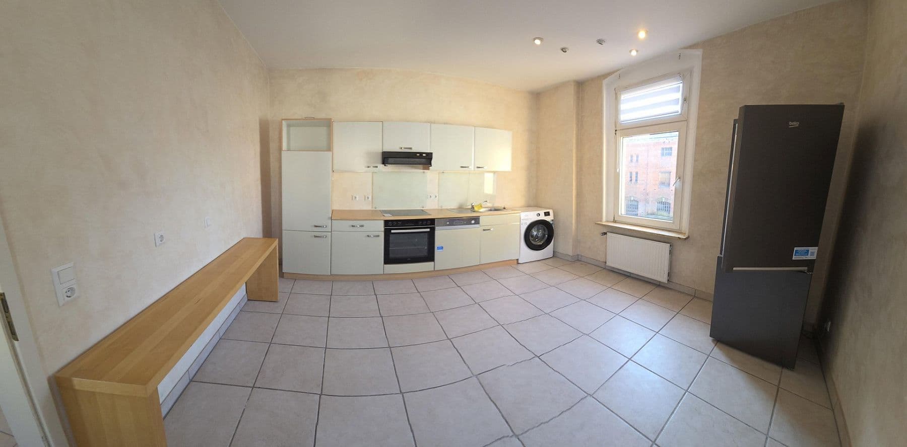 Pronájem bytu 3+1 94 m², Pestalozzistr. 1, Kulmbach, Bavorsko Pronájem bytu 3+1 94 m², Pestalozzistr. 1, Kulmbach, Bavorsko