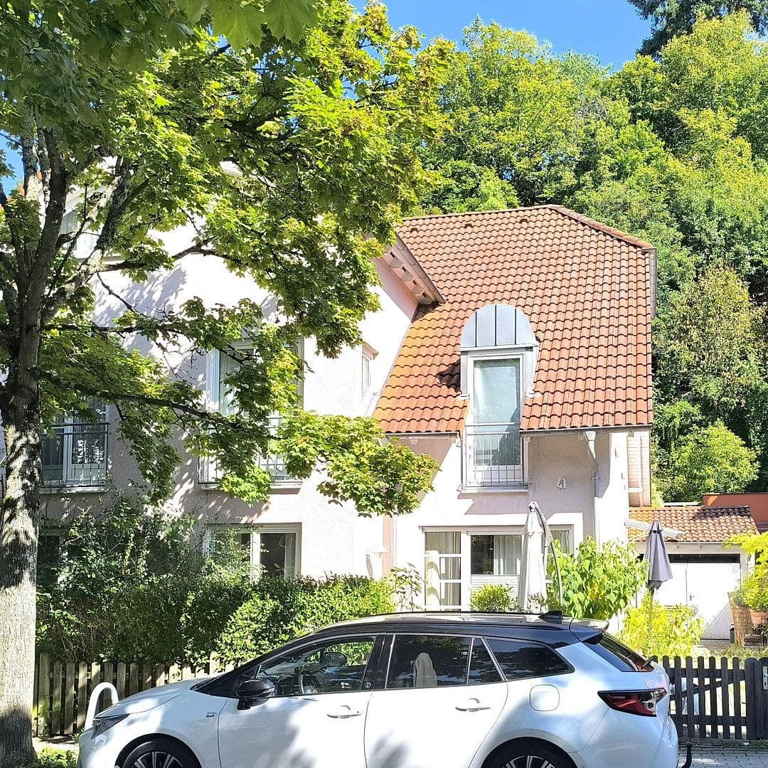 Prodej domu 154 m², pozemek 186 m², Staufen im Breisgau, Bádensko-Württembersko Prodej domu 154 m², pozemek 186 m², Staufen im Breisgau, Bádensko-Württembersko