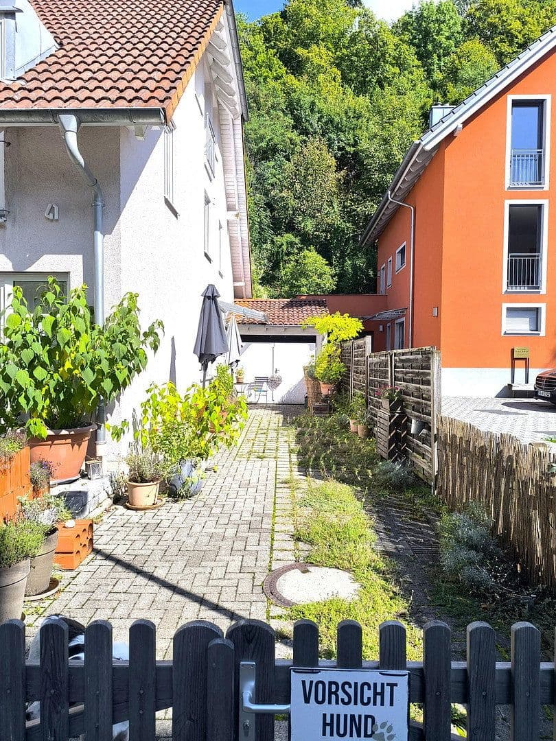Prodej domu 154 m², pozemek 186 m², Staufen im Breisgau, Bádensko-Württembersko Prodej domu 154 m², pozemek 186 m², Staufen im Breisgau, Bádensko-Württembersko